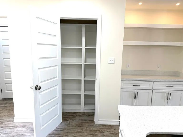 680 Seminole Ln #B — Photo 10