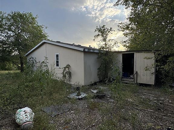 3rd image of 10200 Shively Ln