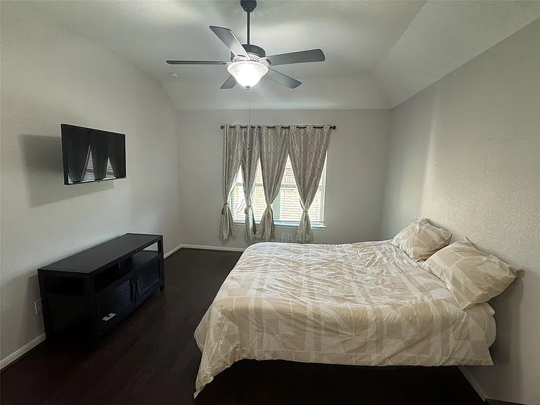 5310 Royal Press Dr — Photo 7