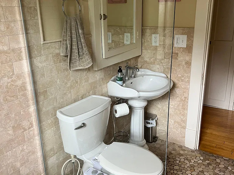 433 Holly Ave #4 — Photo 11