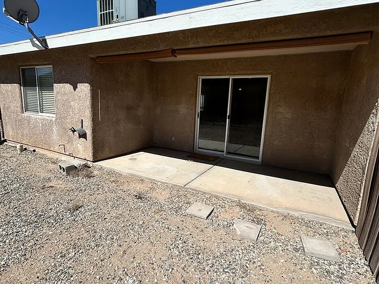 1370 Tanqueray Dr — Photo 19