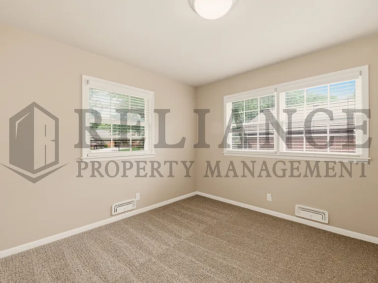 6517 E Elm St — Photo 25