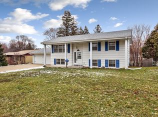 4917 W 85th St, Bloomington, MN 55437