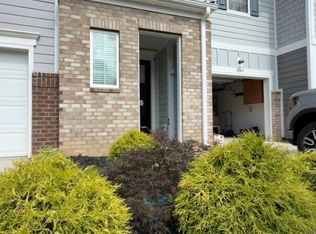 1044 Grays Mill Rd, Charlotte, NC 28215