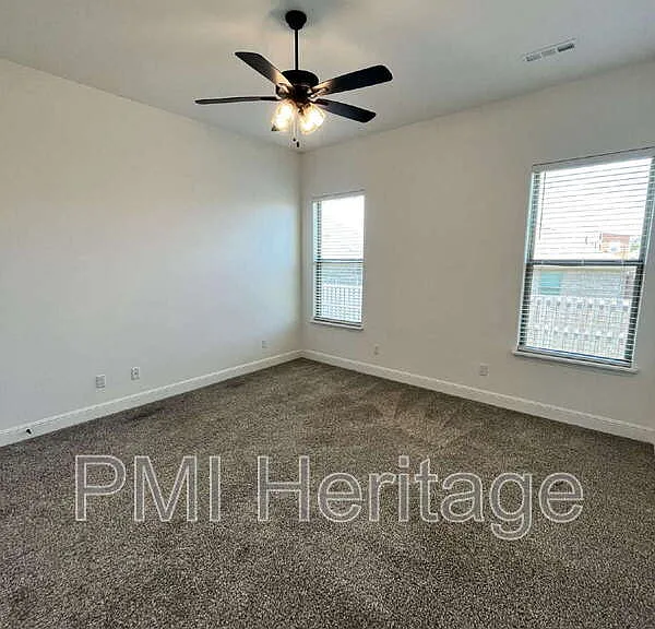 2060 Periwinkle Pl — Photo 14