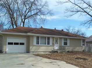 810 N 15th St, Beatrice, NE 68310