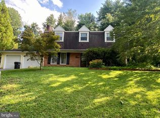 10 Hillside Rd, Birdsboro, PA 19508