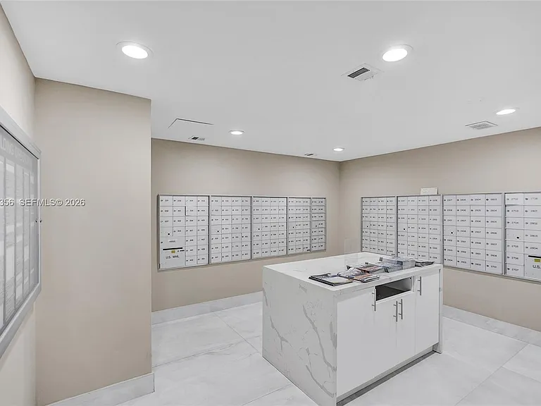 2401 S Ocean Dr #802 — Photo 30