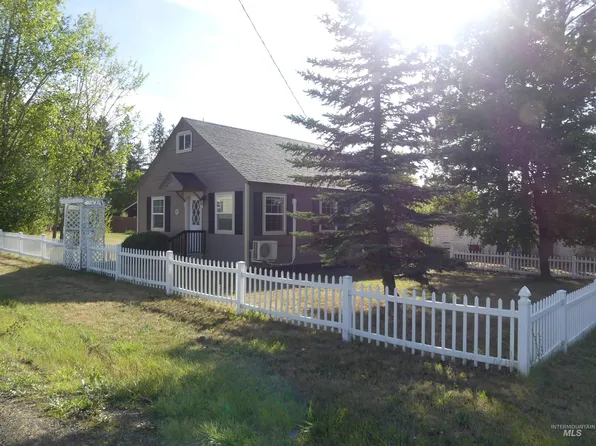 321 Spaulding Ave, Winchester, ID 83555