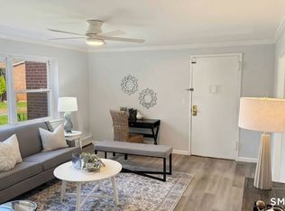 Ashwood Court, Wethersfield, CT 06109