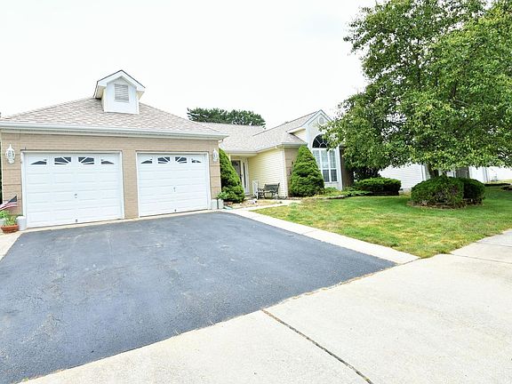 2nd image of 312 Jamaica Blvd