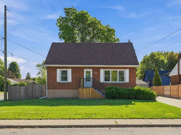 73 Dodson St, Hamilton, ON L9A 3K8
