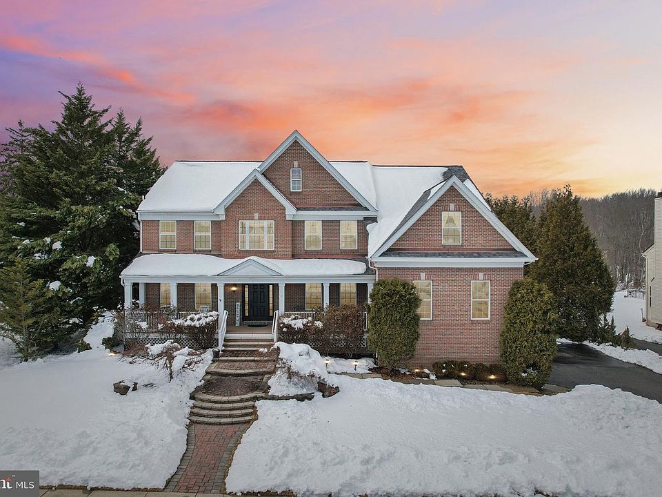 1st image of 1 Cranbury Hill Ct