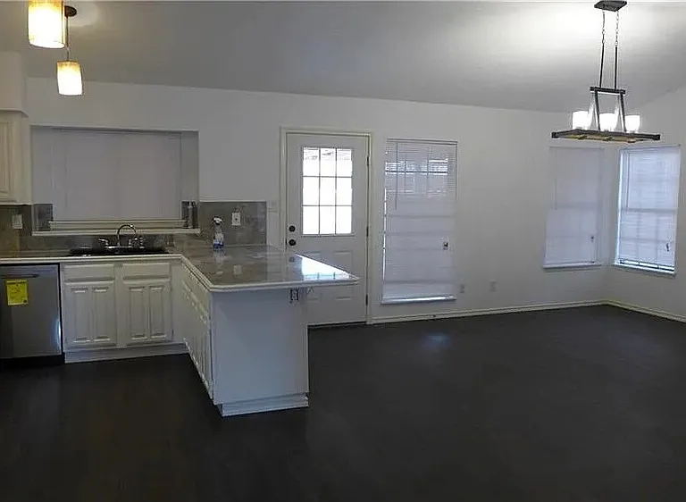 7005 Wills Dr — Photo 8