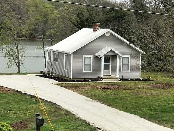 2nd image of 1421 N Kentucky St