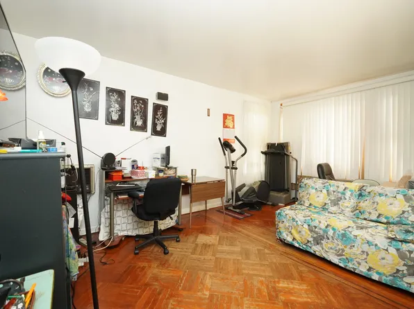 2887 Brighton 6th Street image 2 of 16