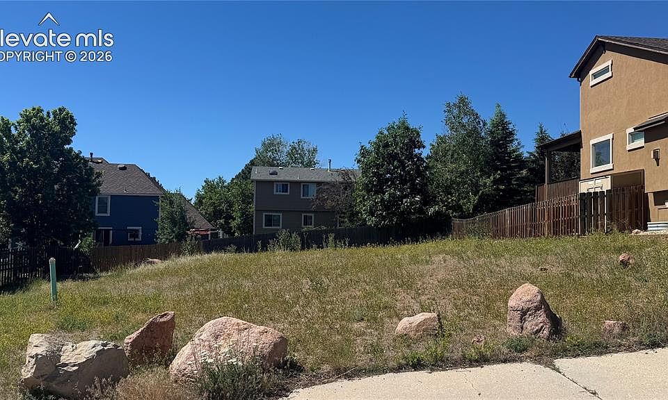 2nd image of 2225 Yankton Pl