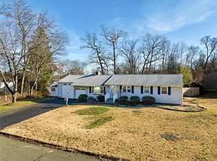 171 Montemerlo Ave, Windsor Locks, CT 06096