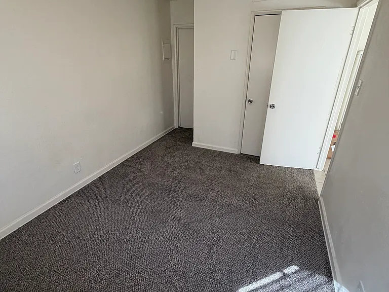 734 N Bond St #5 — Photo 6
