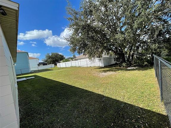 3rd image of 542 Dove Ct