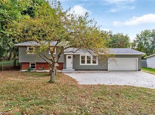 6252 Melody Rd NE, Canton, OH 44721