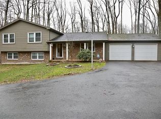 2108 Berry Ln, East Greenville, PA 18041