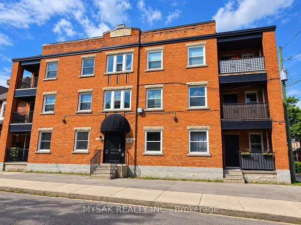 455 King William St, Hamilton, ON L8L 1R1