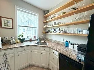 457 Washington St #8 — Photo 3