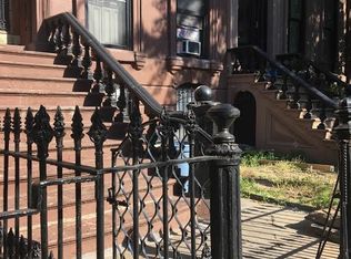 373 Grand Ave, Brooklyn, NY 11238