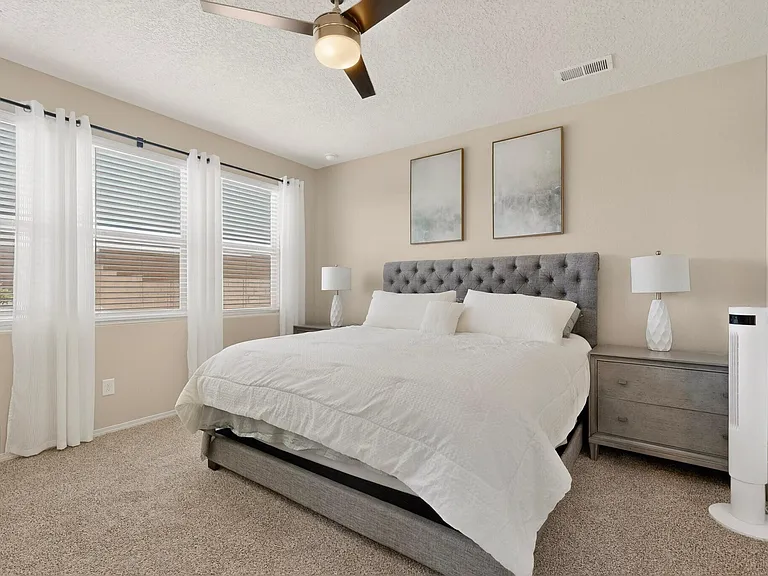 4139 Silver Springs Rd NE — Photo 12