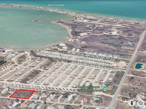 160 Lago Vista Dr, Rockport, TX 78382
