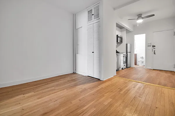 Rented by Compass | media 13