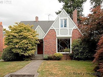 1st image of 2820 NE 32nd Ave