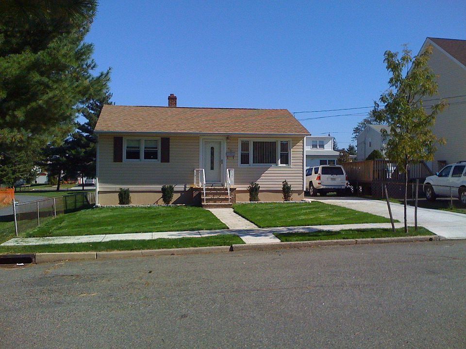 2nd image of 46 Bernard St