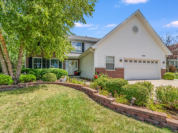 2nd image of 24516 Lakewoods Ln