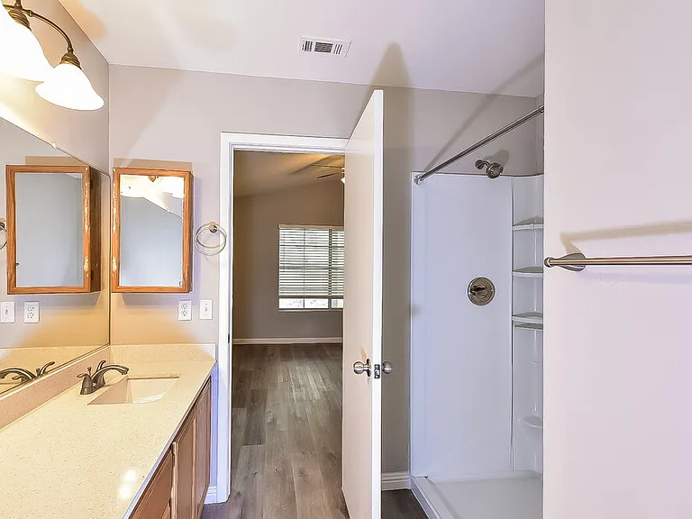 8100 Pursuit Ct — Photo 13