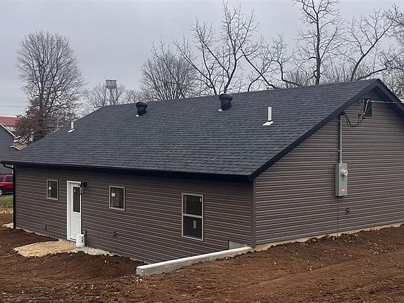 2nd image of 510 Linn Ave
