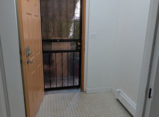 93 Stuyvesant Ave #1, Brooklyn, NY 11221