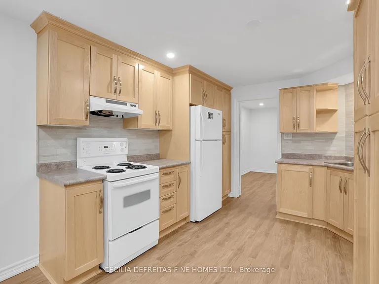 40 Venetian Cres #BASEMENT — Photo 7