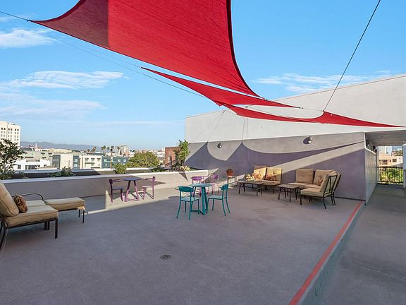 3rd image of 742 S Westlake Ave #503