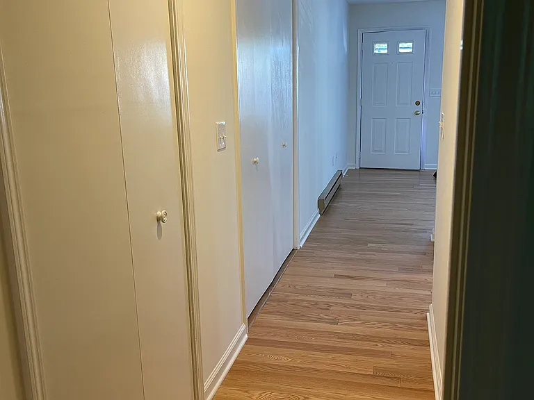 12 Grove St #C — Photo 5
