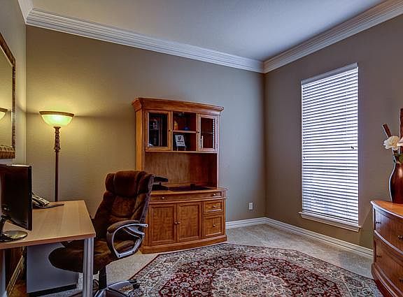3rd image of 2109 Watercrest Ct