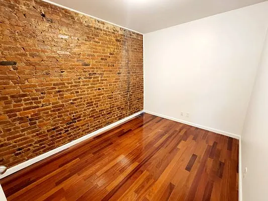 Rented by Brooklyn Property Group LLC | media 38