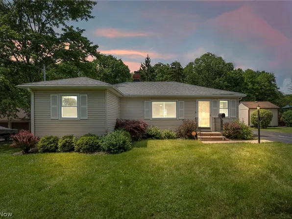 105 Powers Rd, Bedford, OH 44146