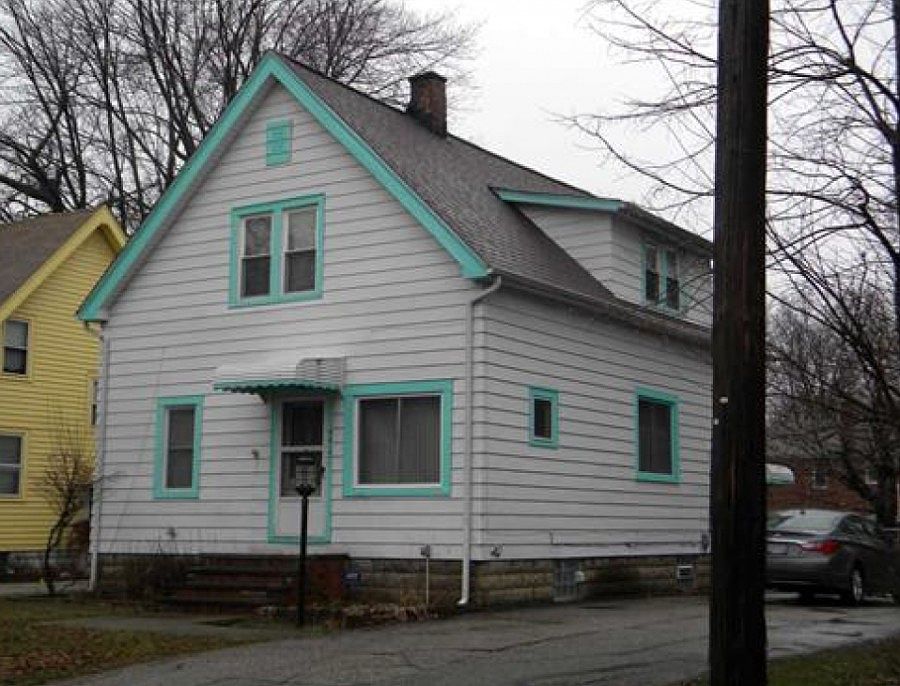 2nd image of 4417 Elmwood Rd