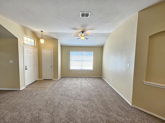 4th image of 1232 Sweetwater Dr