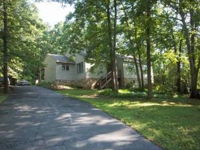 414 Andrew Dr, Troutville, VA, 24175