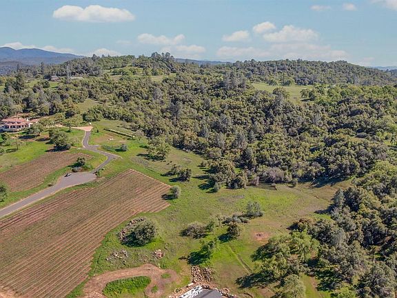 3rd image of 360 Pyshon Rd