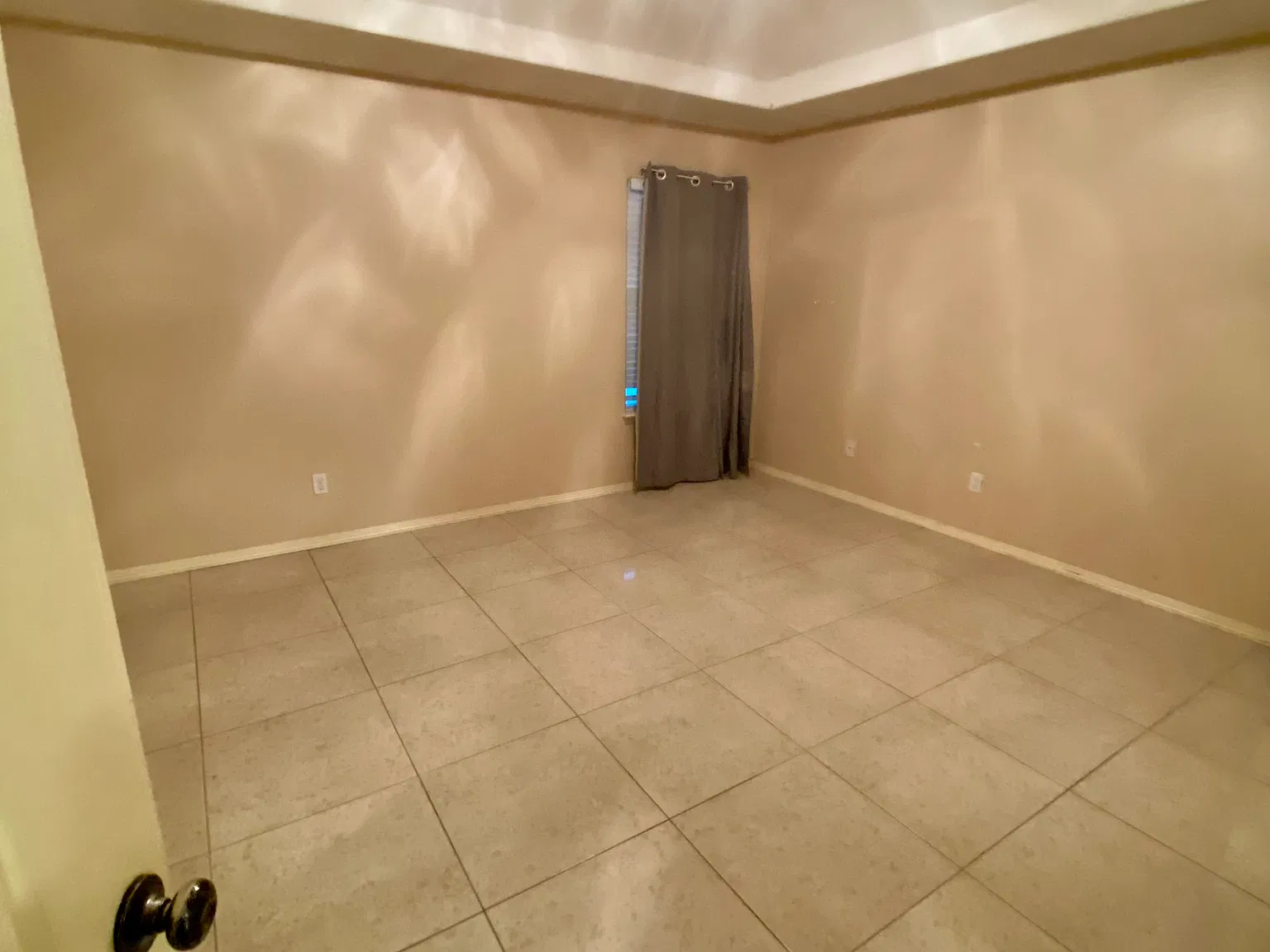 2 bed, 1000 sqft, $975 — Photo 3