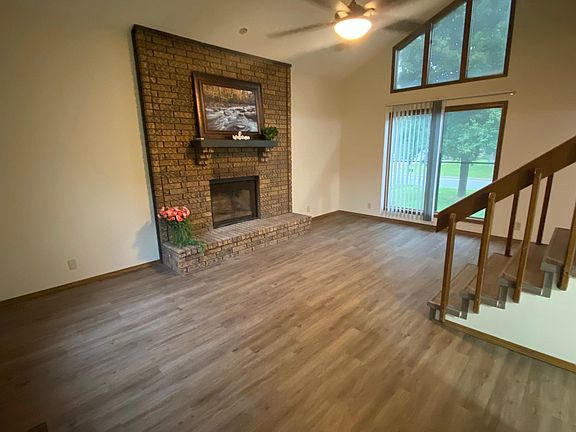 4th image of 1928 N Reca St